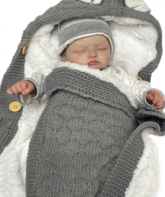 Aurelia sovende babydukke med tæppe