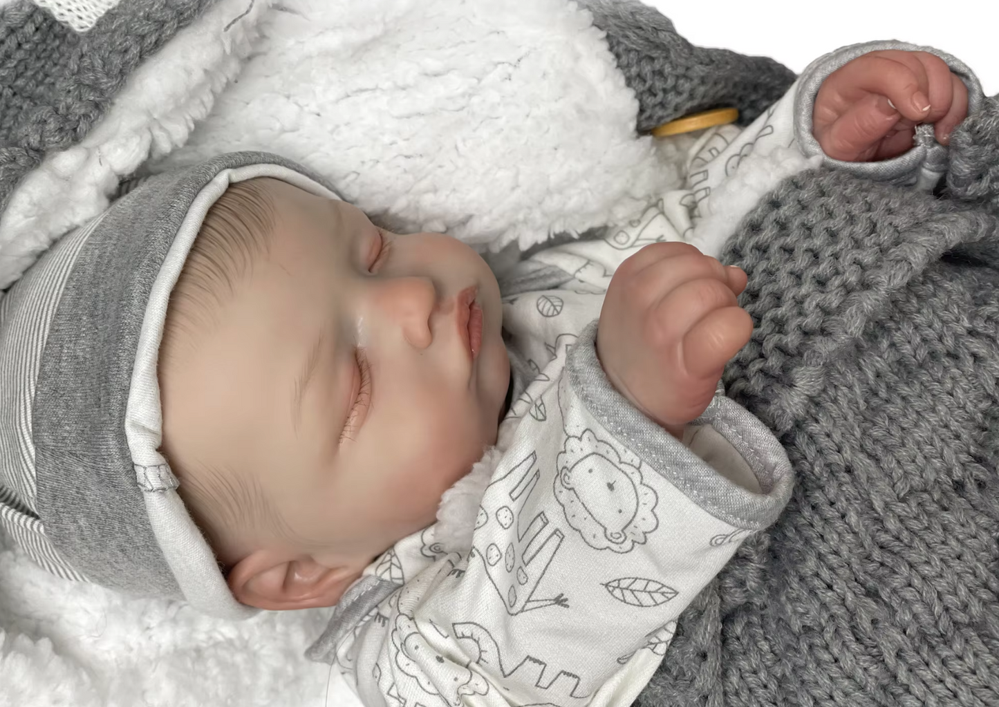 Aurelia sovende babydukke med tæppe