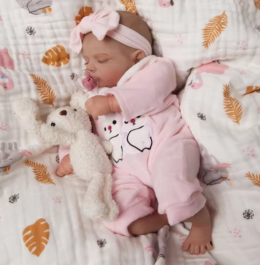 Isabella dukke der ligner en rigtig baby