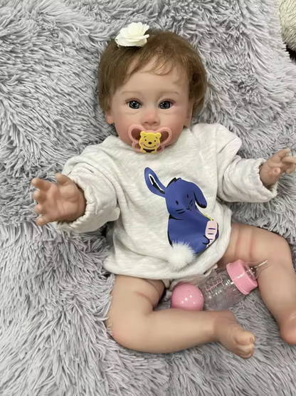 Lilly stor pigedukke med blå øjne