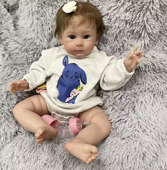 Lilly stor pigedukke med blå øjne