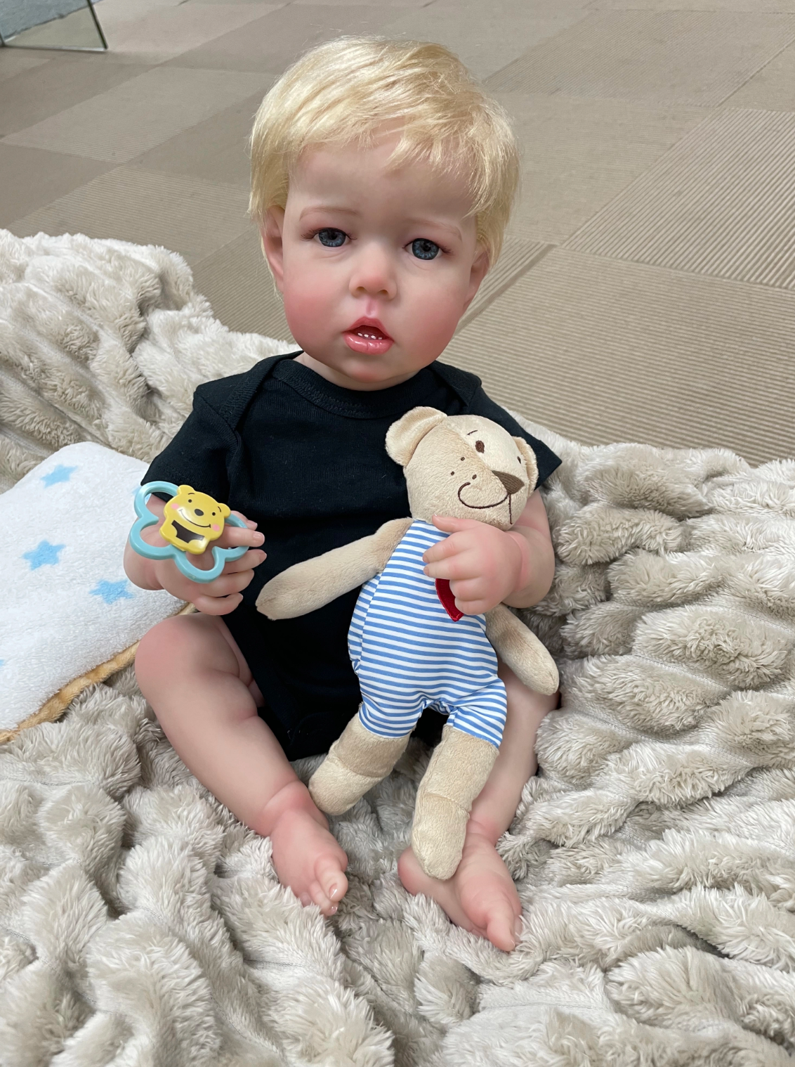 Rowan reborn dukke i vinyl, dreng eller pige